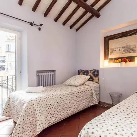Campo De Fiori Luxury House Apartment